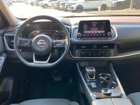 Used 2023 Nissan Rogue S AWD/4WD image 8