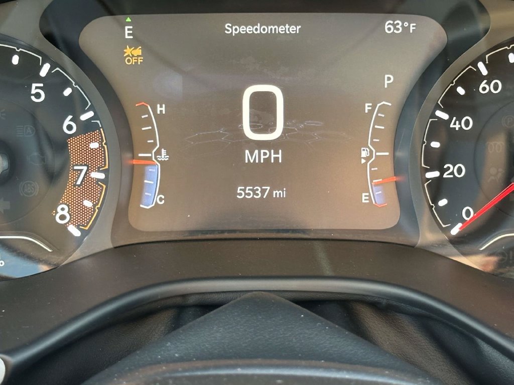 Used 2024 Jeep Compass Limited w/ Sun and Sound Group AWD/4WD image 22