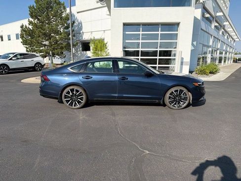 Used 2024 Honda Accord Touring image 6