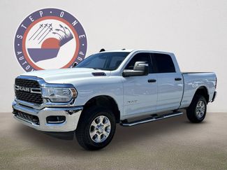 Used 2024 RAM 2500 Big Horn video 2
