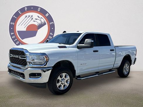 Used 2024 RAM 2500 Big Horn image 2