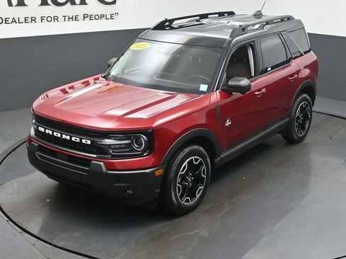 Used 2025 Ford Bronco Sport Outer Banks w/ Outer Banks Tech Package+ AWD/4WD image 44