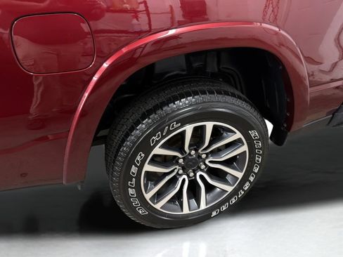 Used 2025 RAM 1500 Limited w/ Bed Utility Group AWD/4WD image 32
