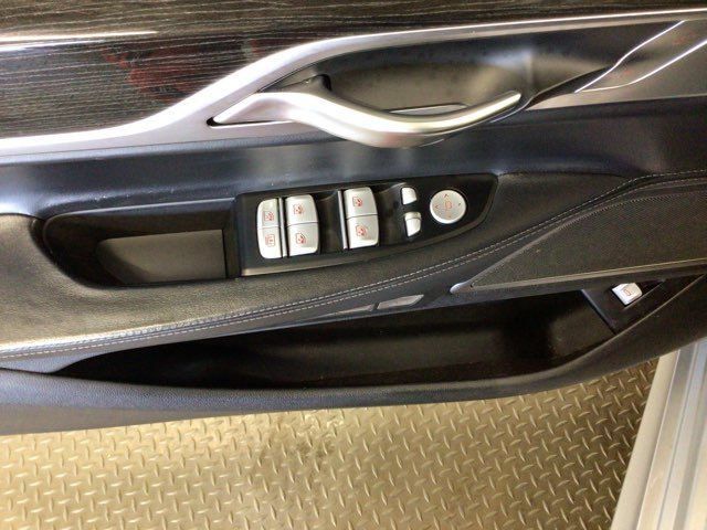 Used 2018 BMW 750i RWD image 22