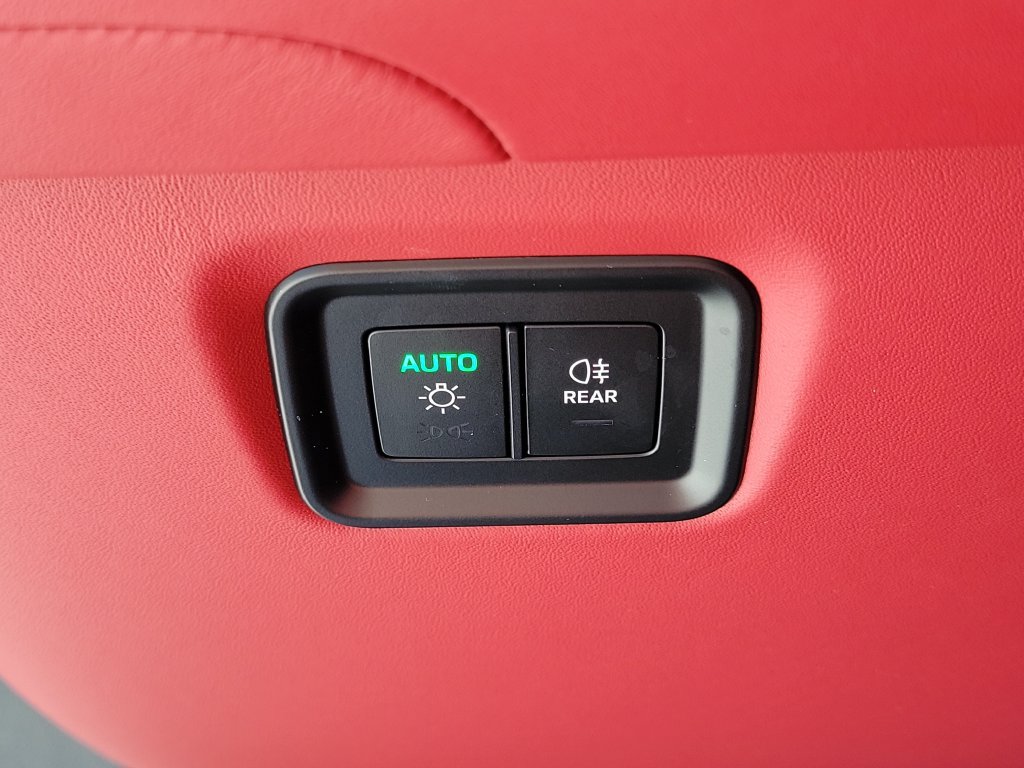 Certified 2026 Porsche Cayenne Coupe AWD/4WD image 39