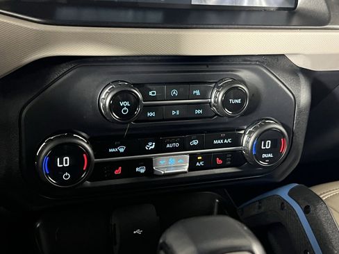 Used 2023 Ford Bronco Wildtrak image 21