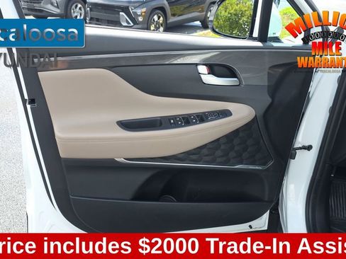 Used 2023 Hyundai Santa Fe SEL w/ Premium Package image 12