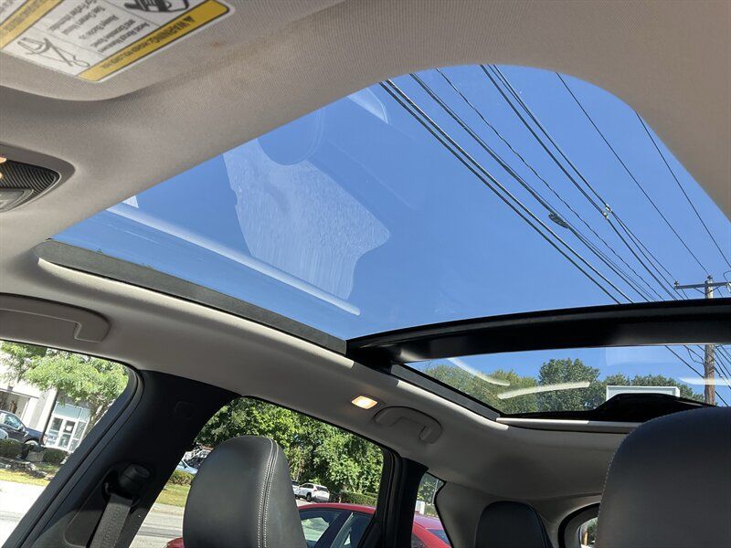 Used 2019 INFINITI QX50 Luxe AWD/4WD image 24
