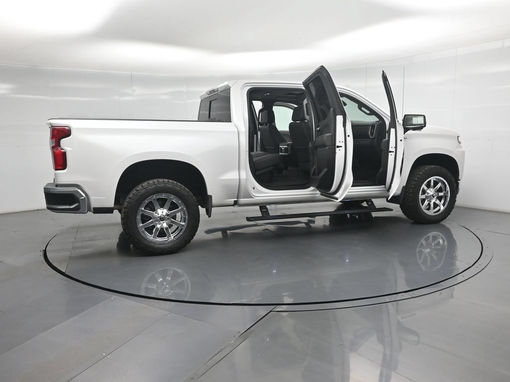 Used 2019 Chevrolet Silverado 1500 LTZ w/ LTZ Plus Package AWD/4WD image 3