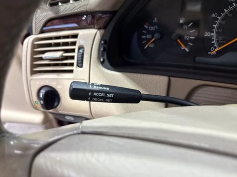 Used 1999 Mercedes-Benz E 320 Sedan image 94