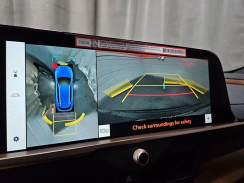 New 2025 Toyota Crown Signia image 18