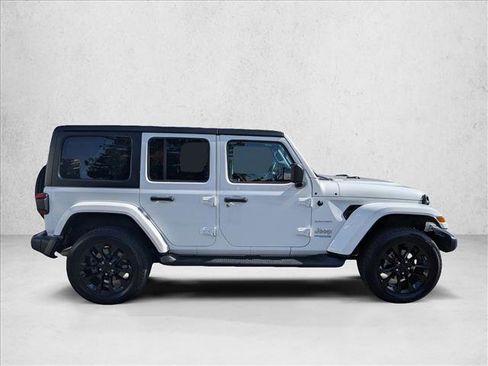 Used 2021 Jeep Wrangler Unlimited Sahara image 4