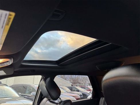 Used 2023 Dodge Durango GT image 18