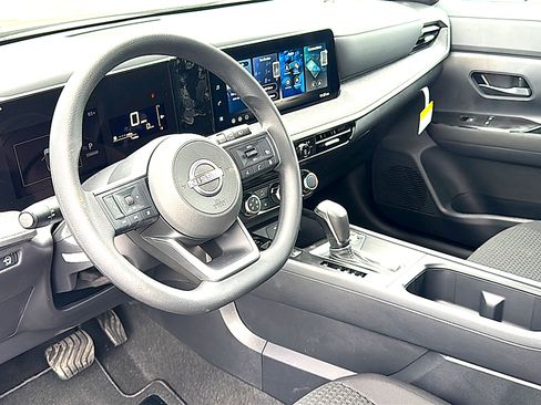 New 2026 Nissan Kicks S FWD image 9