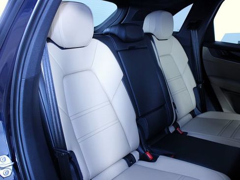 New 2026 Porsche Cayenne S AWD/4WD image 24