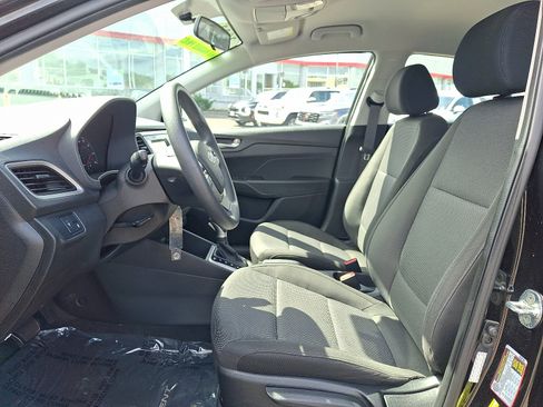 Used 2022 Hyundai Accent SE FWD image 14