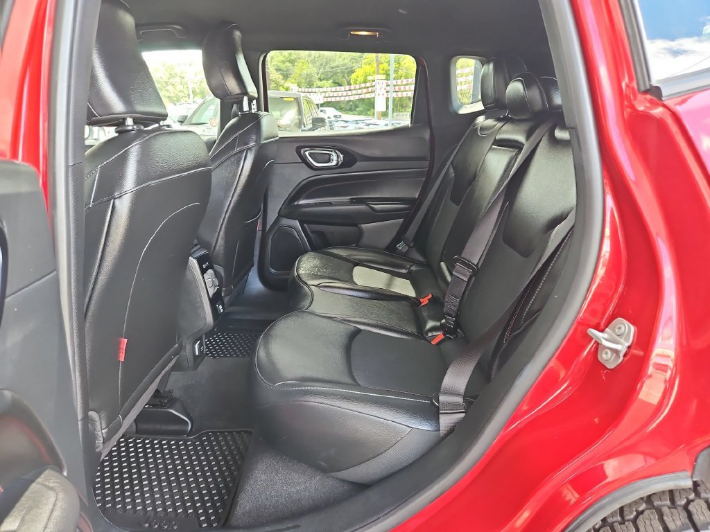 Used 2025 Jeep Compass Trailhawk AWD/4WD image 26
