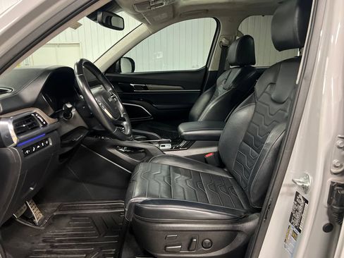 Used 2022 Kia Telluride SX w/ SX Prestige Package AWD/4WD image 12