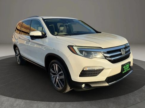 Used 2016 Honda Pilot Touring image 4