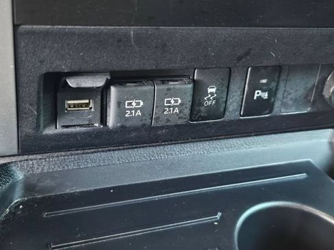 Used 2021 Toyota Tundra SR5 RWD image 17