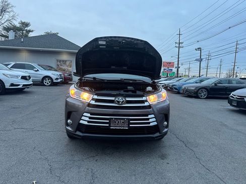 Used 2019 Toyota Highlander XLE image 40