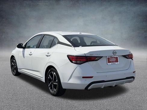 Used 2024 Nissan Sentra SV FWD image 6