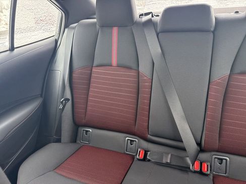 Used 2025 Toyota Corolla SE image 14