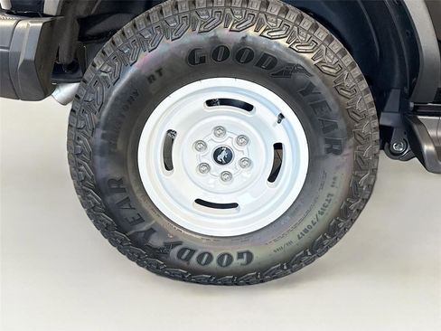 Used 2025 Ford Bronco Heritage Edition image 31