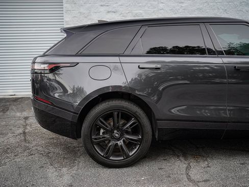 Used 2022 Land Rover Range Rover Velar R-Dynamic S image 16