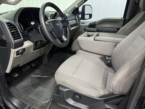 Used 2020 Ford F250 XLT w/ Snow Plow Prep Package AWD/4WD image 10