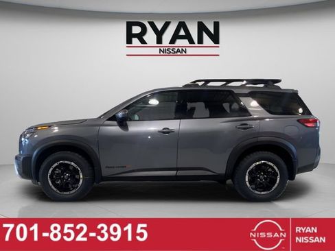 New 2025 Nissan Pathfinder Rock Creek image 6