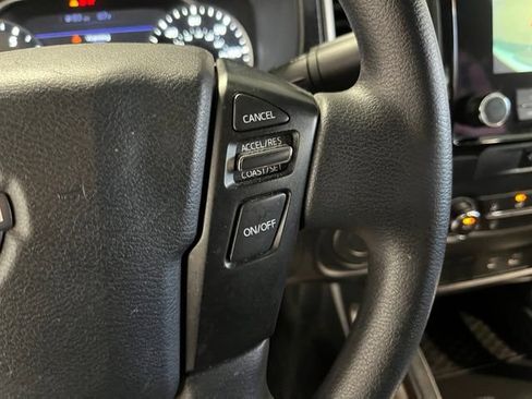 Used 2024 Nissan Frontier SV RWD image 28