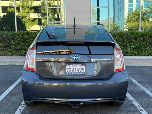 Used 2012 Toyota Prius Three FWD image 4