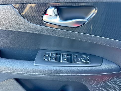 Certified 2023 Kia Forte GT-Line w/ GT-Line Technology Package image 10