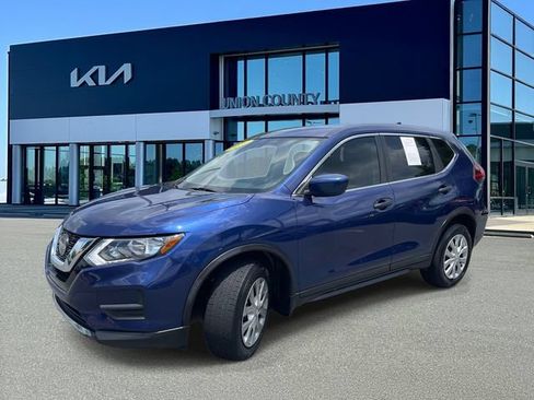 Used 2020 Nissan Rogue S FWD image 7