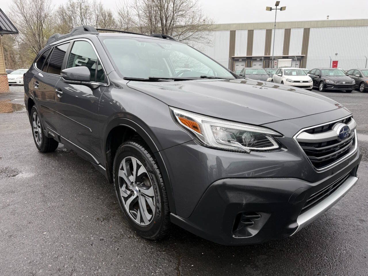Used 2020 Subaru Outback Limited w/ Popular Package #2 AWD/4WD image 3