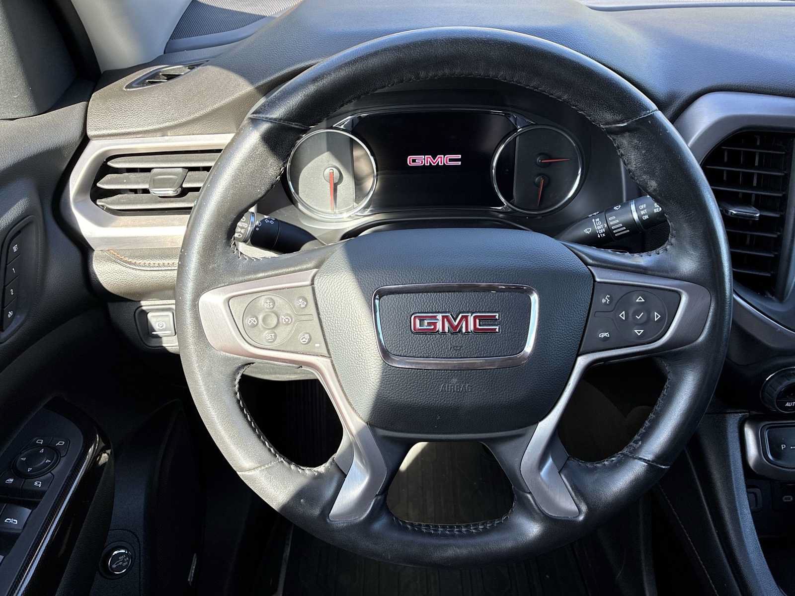 Used 2022 GMC Acadia AT4 w/ GMC Pro Grade Package AWD/4WD image 11