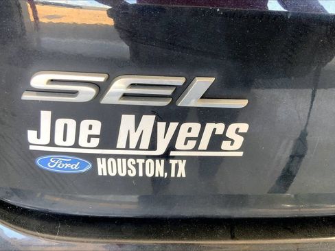 Used 2023 Ford Edge SEL w/ Sport Appearance Package AWD/4WD image 9