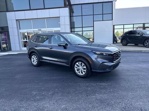 Used 2024 Honda CR-V LX image 6