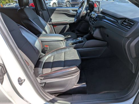 Used 2024 Ford Escape ST-Line FWD image 36
