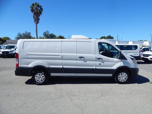 Used 2018 Ford Transit 250 148 Low Roof RWD image 8