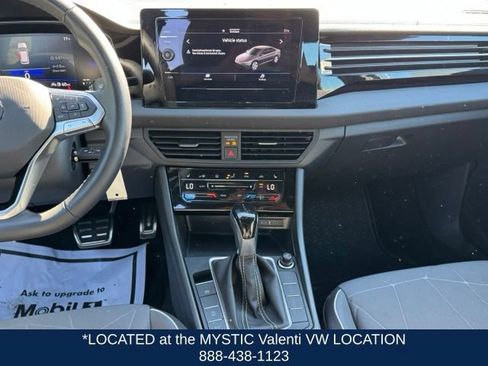Certified 2025 Volkswagen Jetta Sport FWD image 15