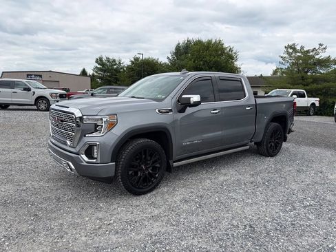 Used 2021 GMC Sierra 1500 Denali w/ Denali Carbonpro Edition AWD/4WD image 2