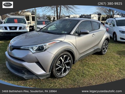 Used 2018 Toyota C-HR image 1