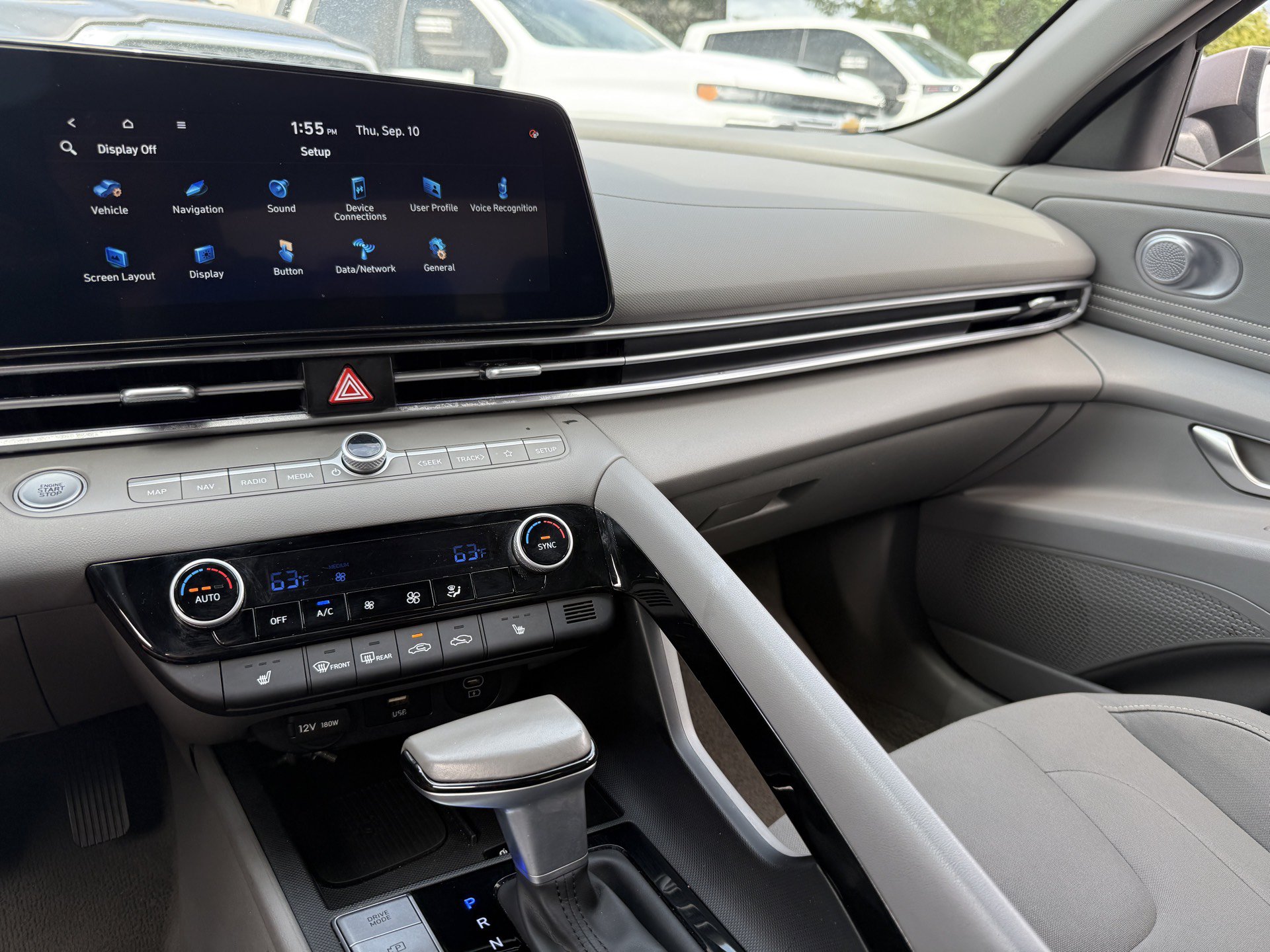 Used 2025 Hyundai Elantra SEL FWD image 12