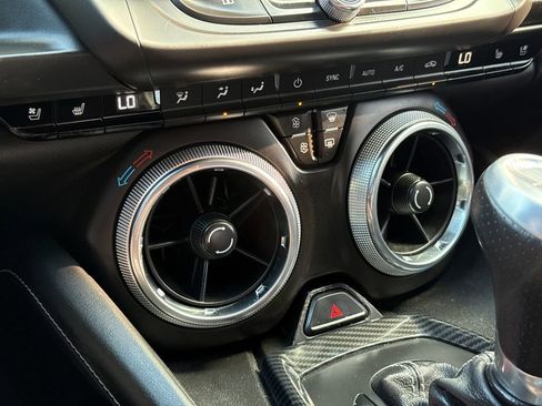 Used 2016 Chevrolet Camaro SS image 27