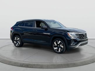 Used 2024 Volkswagen Atlas Cross Sport SE FWD video 2