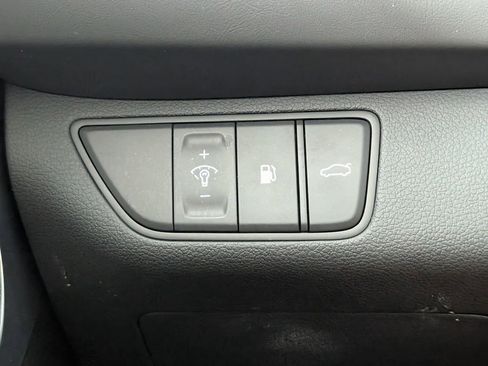 Used 2023 Genesis G70 2.0T w/ Sport Prestige Package image 24