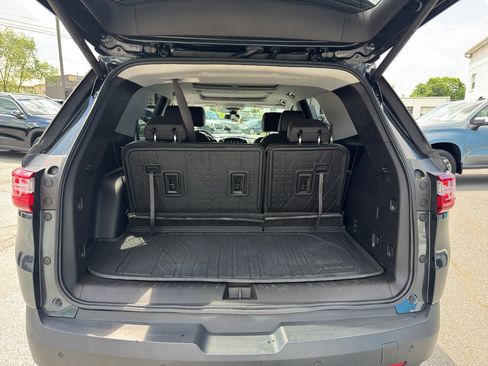 Used 2021 Chevrolet Traverse LT w/ LT Premium Package AWD/4WD image 25