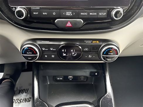 Used 2023 Kia Soul EX image 21